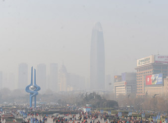 济南零工市场活儿难找 工人今年提前回家过年