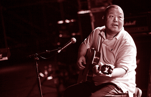 摇滚歌手排行_十大摇滚歌手排行榜:汪峰未进榜单,窦唯名列前茅!