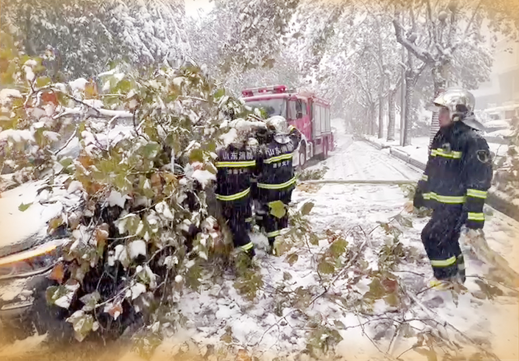 不停歇的风雪“守护者”