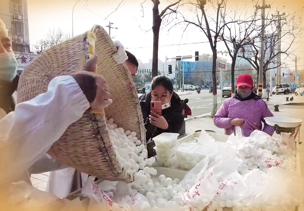 一“晃”40年,手工元宵团圆味浓