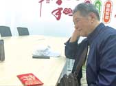 “不能让眼前的困难把孩子压垮”