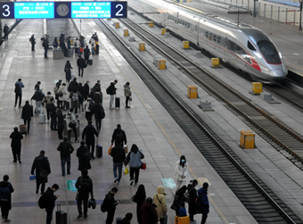 春运首日不算挤