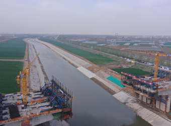 工程建设提速,“交通人”争分夺秒