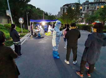 重点区域小超市肉菜店继续营业