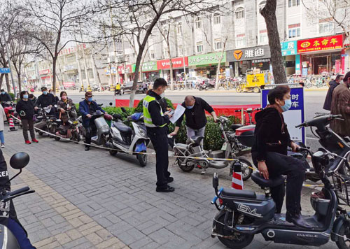 超长假期“百变”老师