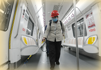 座椅3小时消毒一次 公交卡暂停使用