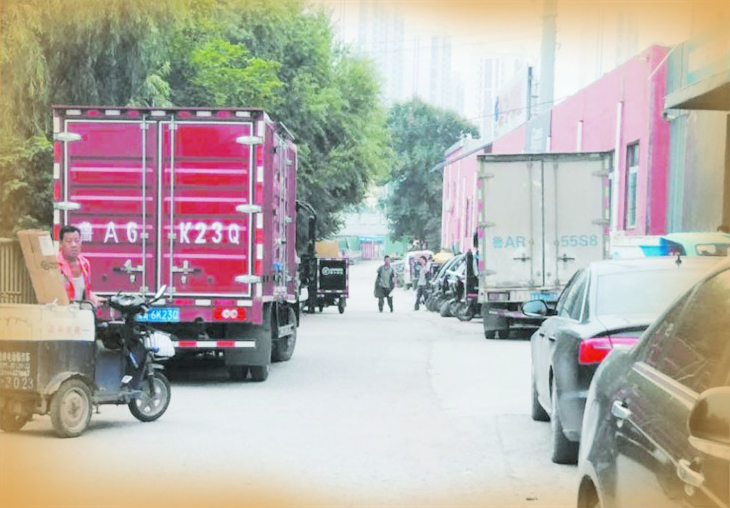 拥堵的“生命通道”