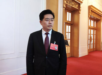 积极探索“公交化运输”垃圾收运模式