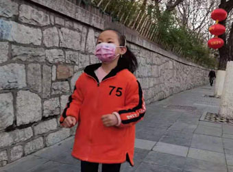 为给重病姐姐捐骨髓女孩每天暴走10公里