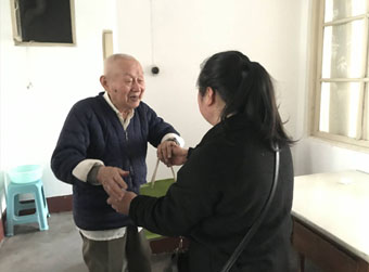 89岁老人爱心捐款温暖“泉城”