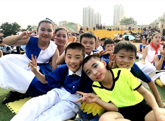 多彩活动“庆六一”