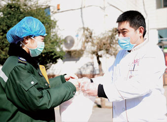 送給醫(yī)護(hù)的1300份免費(fèi)餐