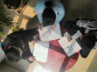 宅居“实习课”