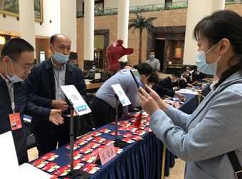 人大代表报到,防疫“新鲜”亮点多