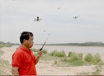 黄河阻泳队今年用上无人机