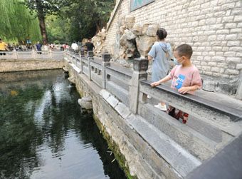 黑虎泉陷入停喷危机?官方回应来了